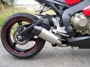 Honda_CBR1000RR_Stubby_Exhaust_with_Carbon_Oulet_-_A16_b.jpg