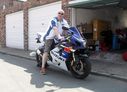 Suzuki_GSXR_750_Stubby_Stainless_Slashcut_Exhaust_Steve_Goodacre_himself.jpg